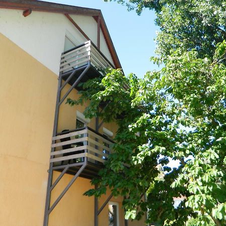 Greento Apartman Balatonföldvár エクステリア 写真