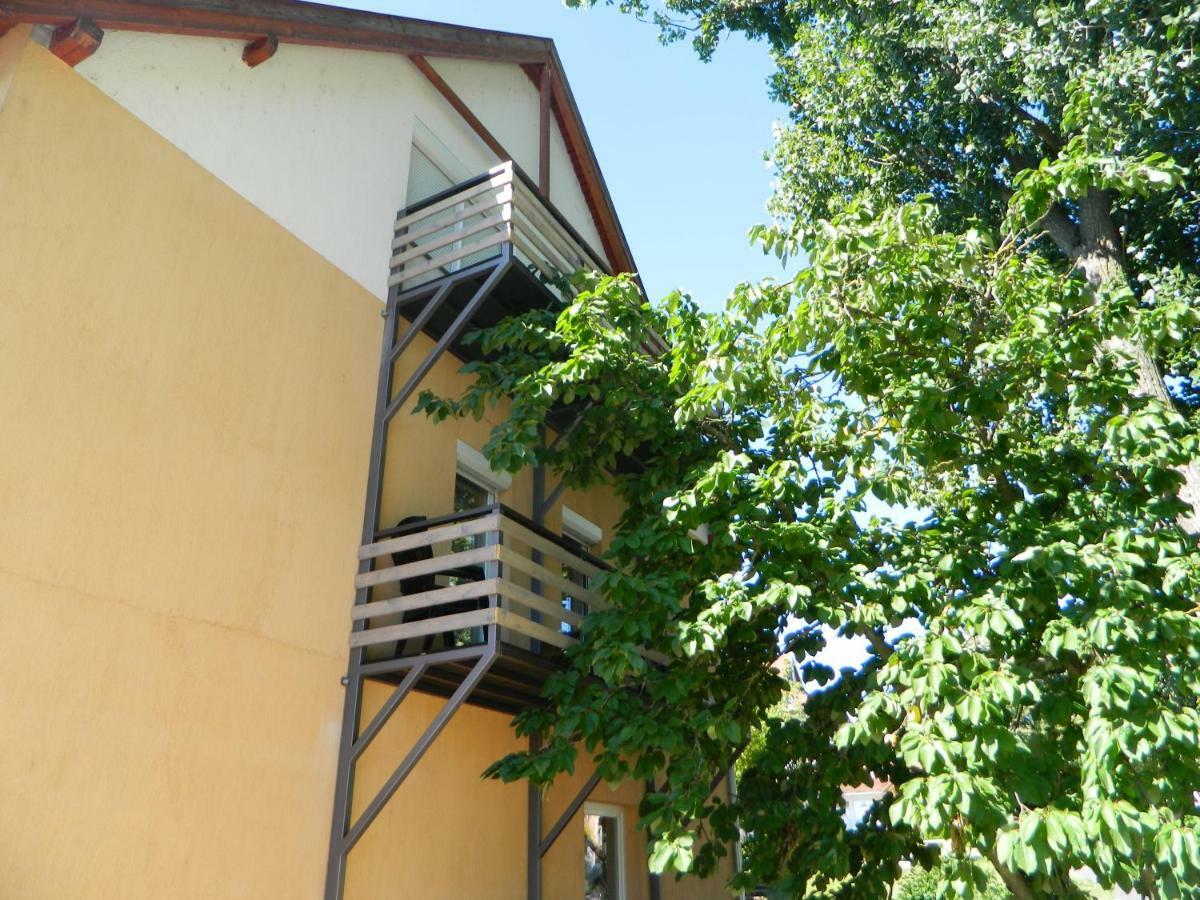 Greento Apartman Balatonföldvár エクステリア 写真